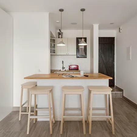 Joivy Superb Studio With Patio In * Faro